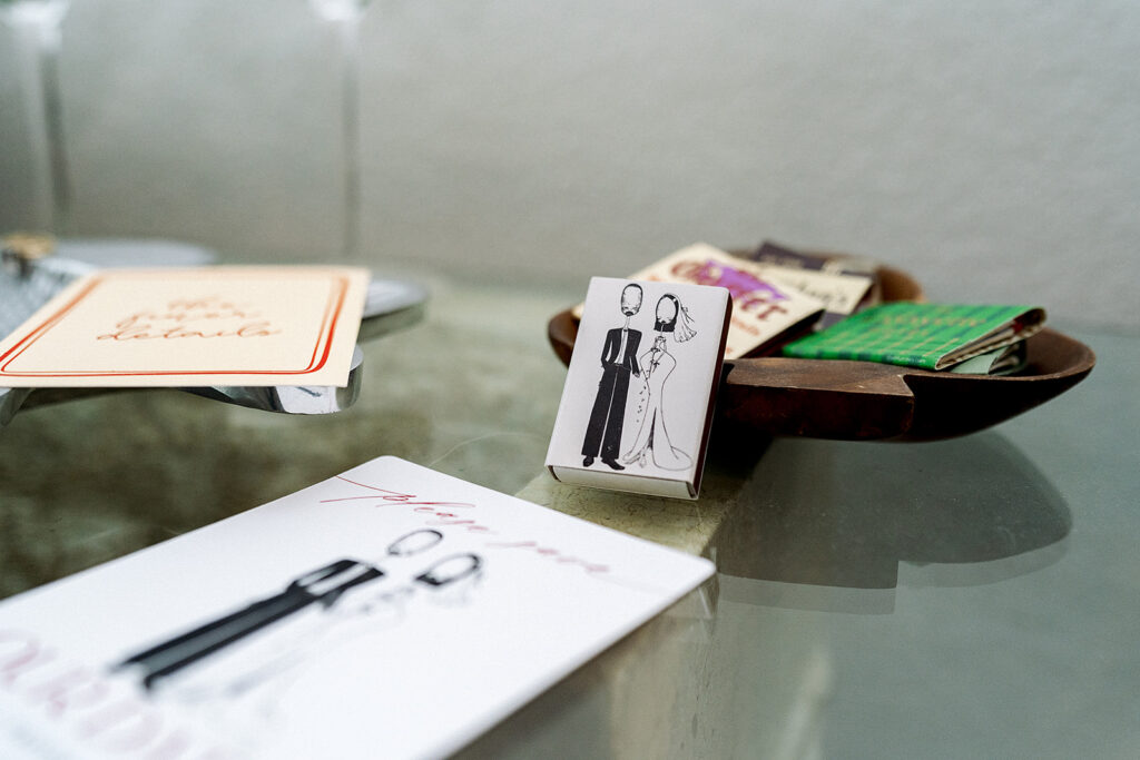 Match box for a vintage wedding
